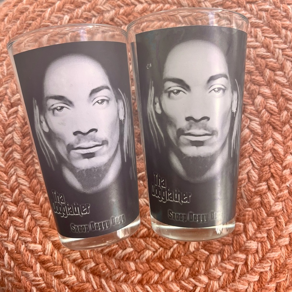 RARE: 2-Snoop DOGG, Drinking Glasses, Snoop Doggy Dogg. THA DOGGFATHER. 4/20
